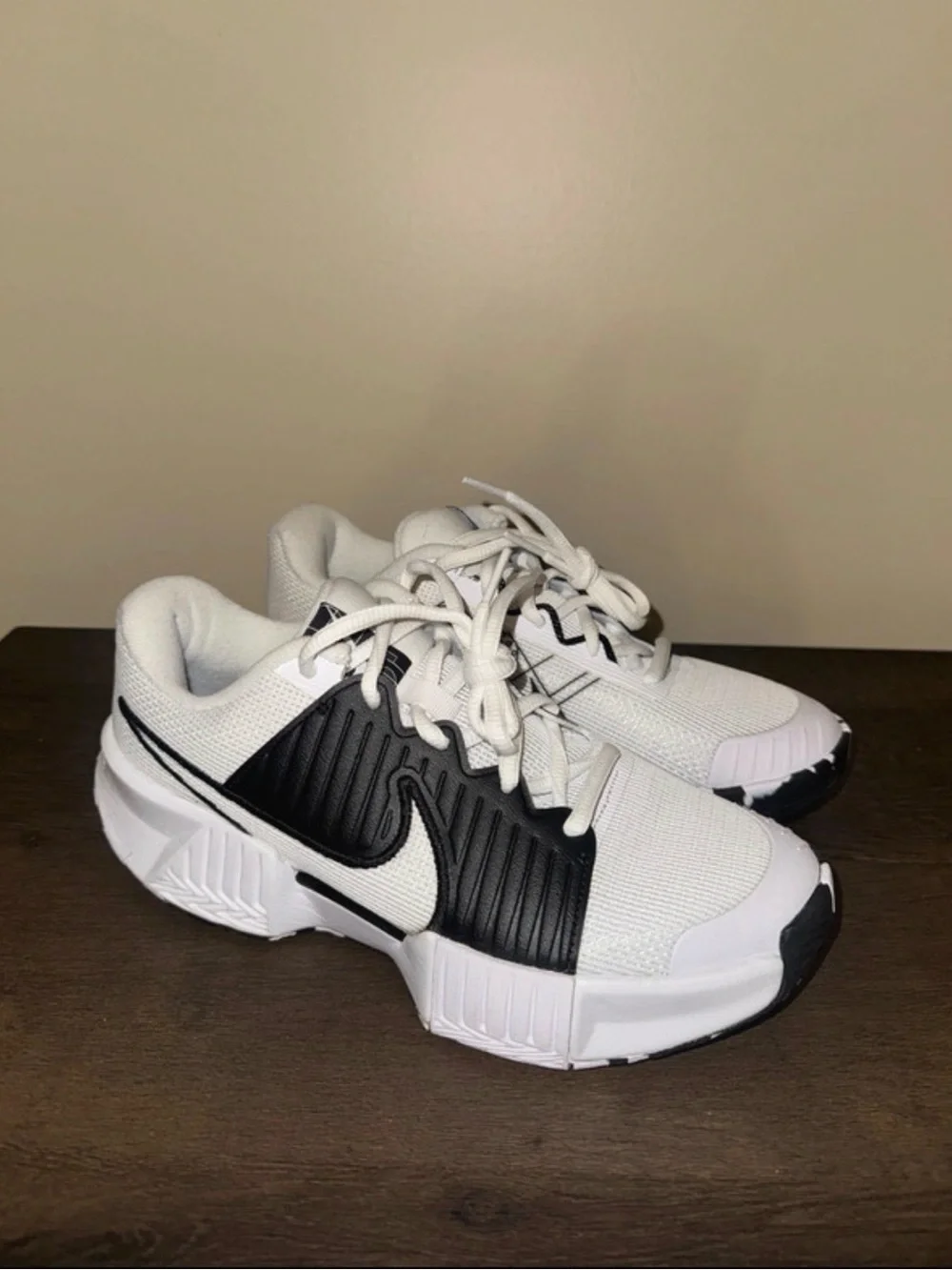 Nike White and Black Women's Sneakers